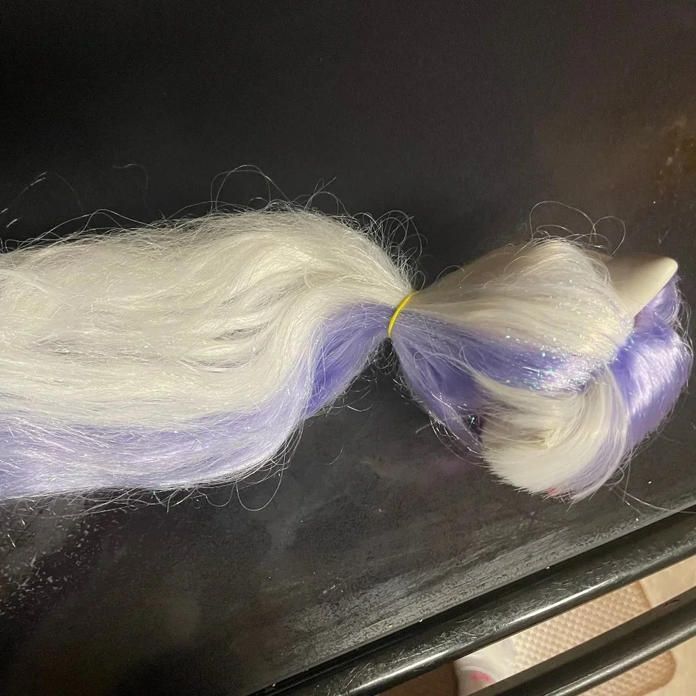 VIP Pets Surprise Hair Reveal Doll